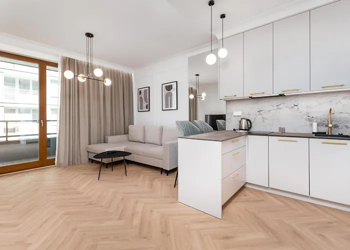 Aleja Solidarnosci 60b